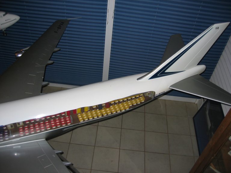 Boeing 747-100 AIR FRANCE au 1/25eme Cutaway
