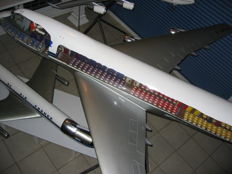 Boeing 747-100 AIR FRANCE au 1/25eme Cutaway