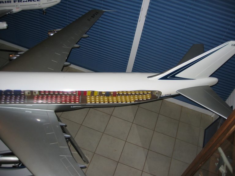 Boeing 747-100 AIR FRANCE au 1/25eme Cutaway