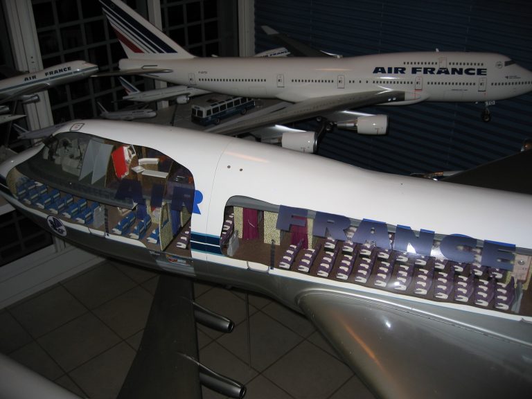 Boeing 747-100 AIR FRANCE au 1/25eme Cutaway