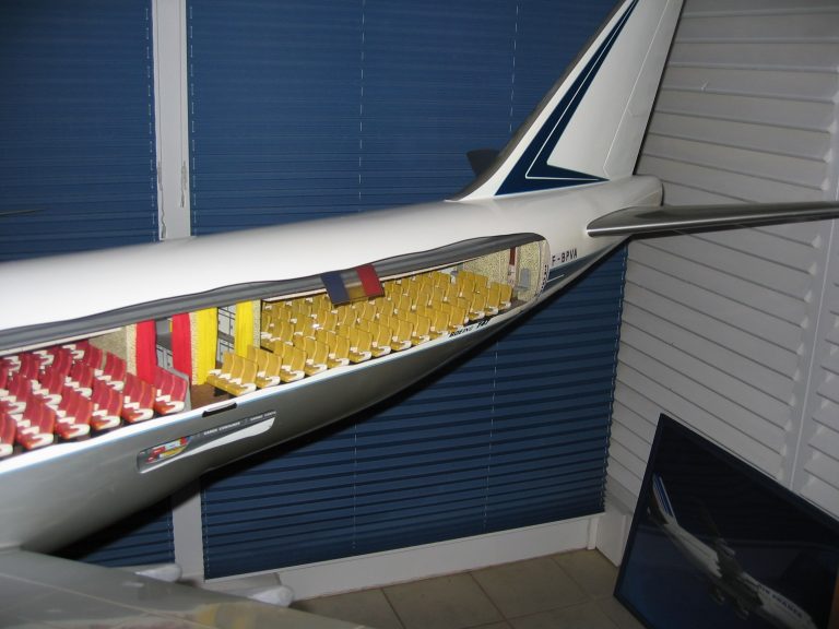 Boeing 747-100 AIR FRANCE au 1/25eme Cutaway