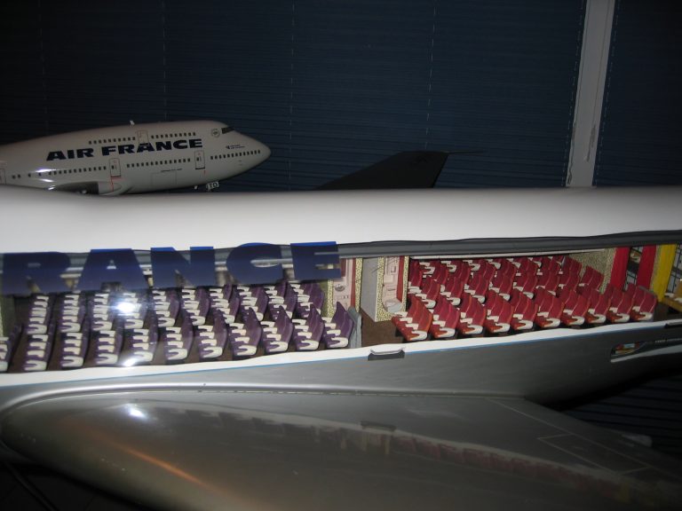 Boeing 747-100 AIR FRANCE au 1/25eme Cutaway