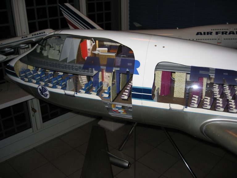 Boeing 747-100 AIR FRANCE au 1/25eme Cutaway