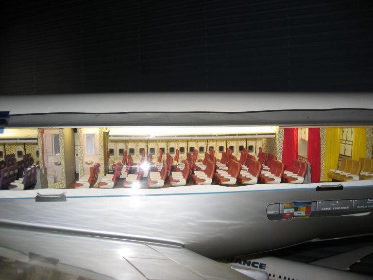 Boeing 747-100 AIR FRANCE au 1/25eme Cutaway