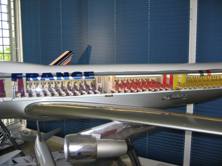 Boeing 747-100 AIR FRANCE au 1/25eme Cutaway