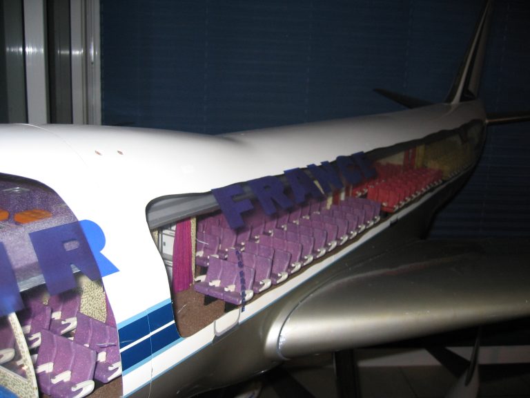 Boeing 747-100 AIR FRANCE au 1/25eme Cutaway