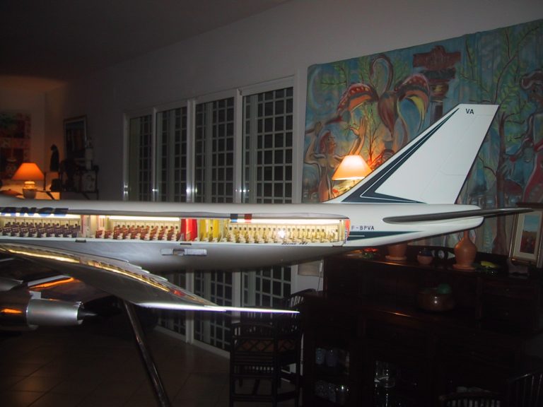 Boeing 747-100 AIR FRANCE au 1/25eme Cutaway