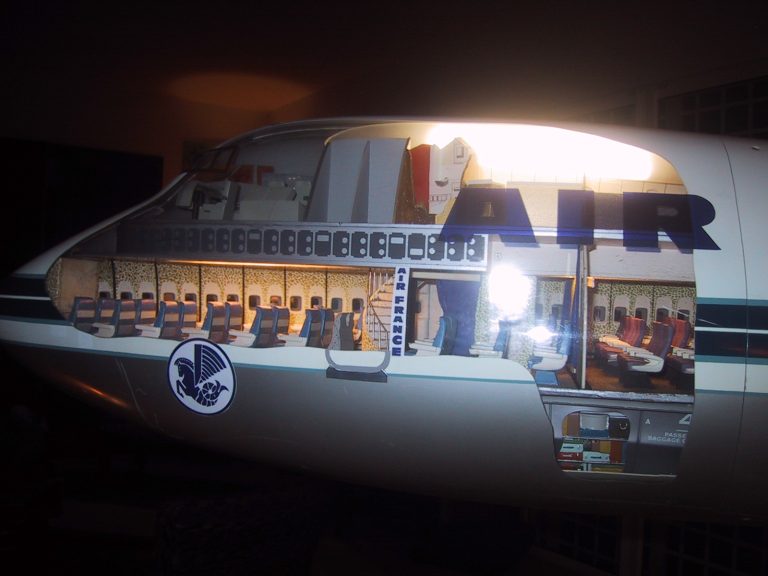 Boeing 747-100 AIR FRANCE au 1/25eme Cutaway