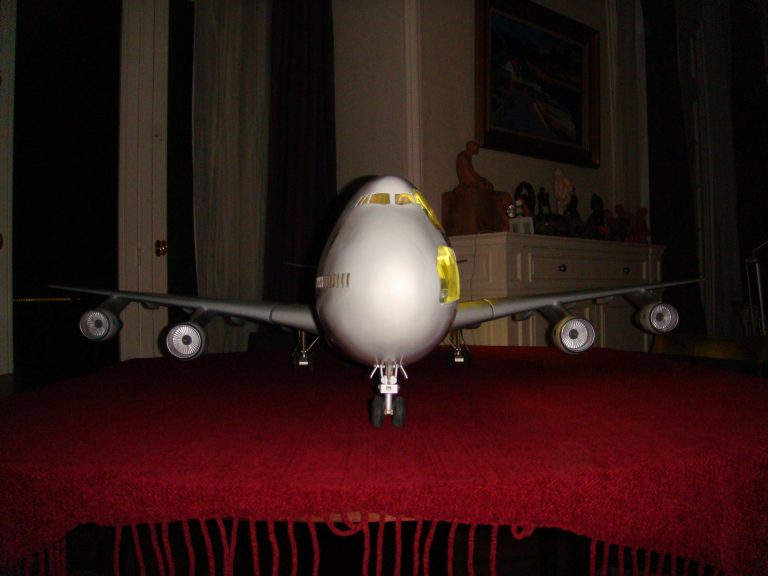 Boeing 747-100 AIR FRANCE 1/32nd Scale Cutaway Model