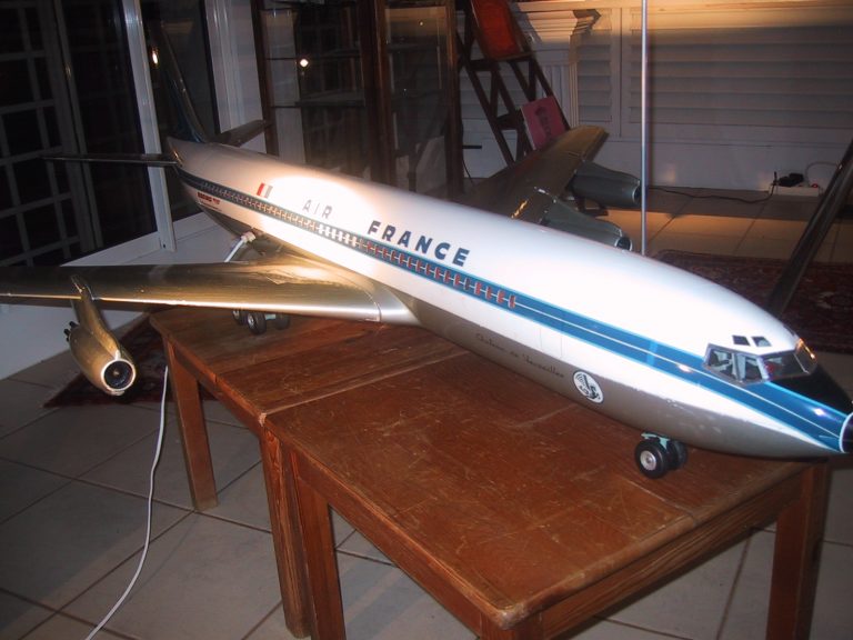 Boeing 707 AIR FRANCE au 1/25ème Cutaway