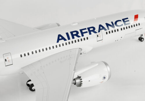 b787_05